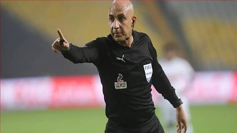 بالفيديو.. حكم يعترف بمساعده الزمالك ضد الأهلي المصري
