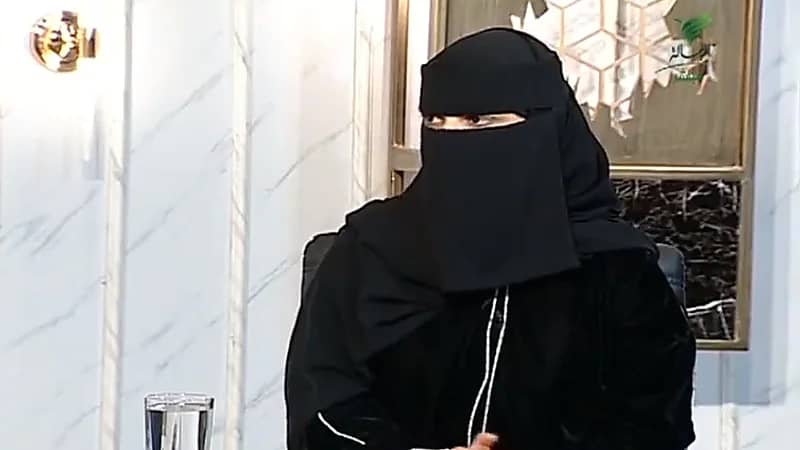 بالفيديو.. متعافية من السرطان تروي تفاصيل إصابتها بالمرض في سن الطفولة