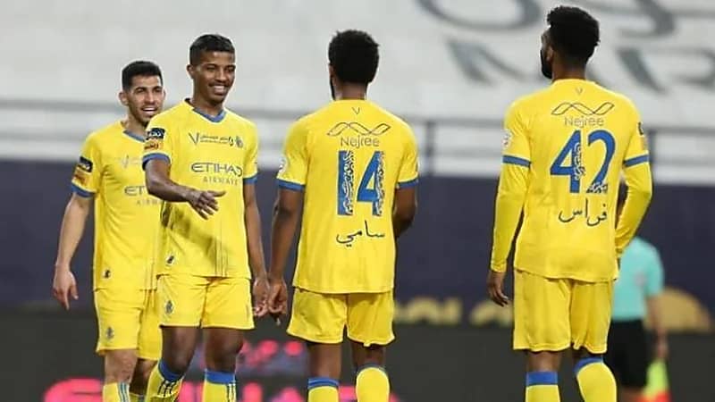 النصر يكشف عن موعد التوقيع مع مدربه الجديد بعد رحيل مينيز
