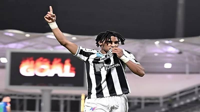 الشباب يجدد عقد حسين صبياني