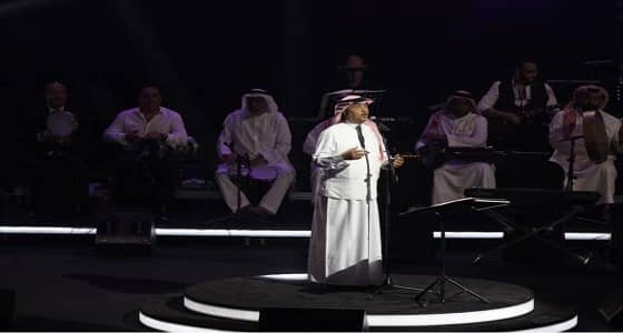 4 آلاف شخص في حفل محمد عبده ورابح صقر بالجوهرة