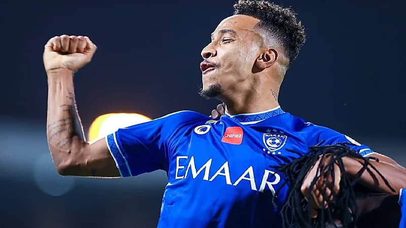 تطورات إيقاف "فيفا" لثنائي الهلال "كنو" و"بيريرا"