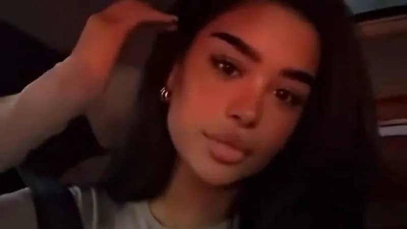 كوثر البلوشي: إذا بحياتكم حية ولدغتكم لا تركضون وراها تسألونها ليش لدغتينا ؟.. فيديو