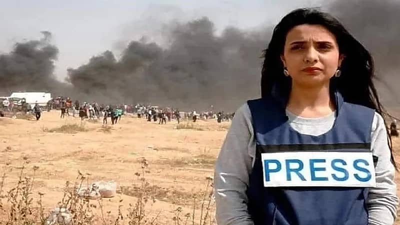 بعد الاعتداء عليها بجذع شجرة..حماس تقرر حبس المعتدي على الصحفية الفلسطينية