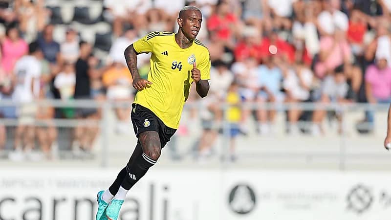 "بشكل غريب" تاليسكا يهدر ركلة جزاء في ودية النصر .. فيديو