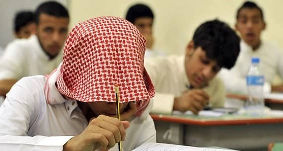 عز السبيعي تنتقد اقتصار المناهج الدينية على ذكر العقوبات وإقامة الحدود