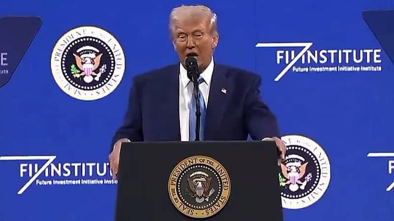 ترامب: السعودية بلد مميز بقادة استثنائيين وأشكر ياسر الرميان.. فيديو