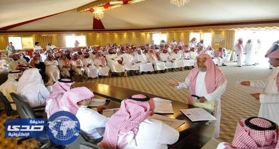 بلدية خميس مشيط توزع 657 منحة سكنية لأصحاب الأوامر السامية والشهداء