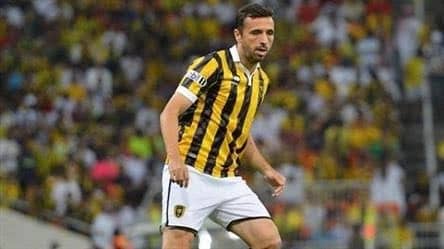 التعاون بنهي إجراءات التعاقد مع الروماني "لوسيان"