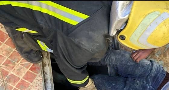 وفاة عامل وإنقاذ اخر إثر اختناق داخل خزان مياة بخميس مشيط