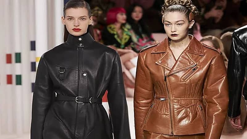 كيفية تنظيف الملابس ذات الجلد اللامع