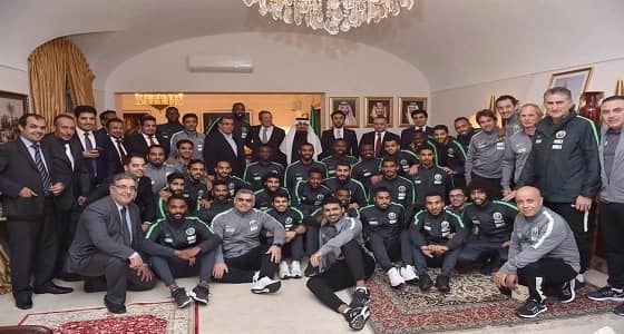 بالصور.. حفل عشاء للأخضر في سفارة المملكة بالبرتغال