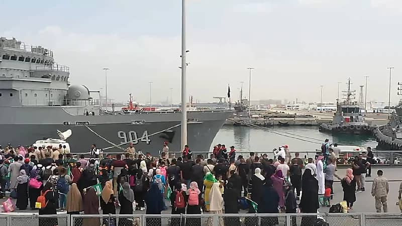 بالفيديو.. جهود القوات البحرية في عمليات الإجلاء من السودان للمملكة