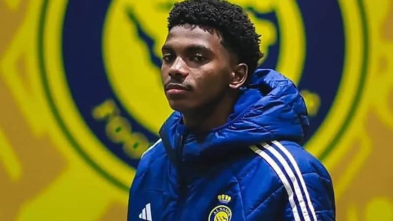 الإصابة تبعد مهاجم النصر عن الملاعب