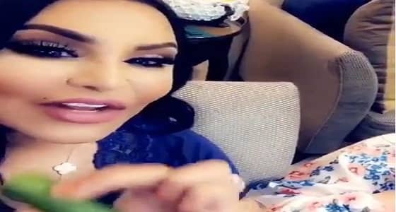 بالفيديو.. أحلام تثير ضجة بأكلها للخيار
