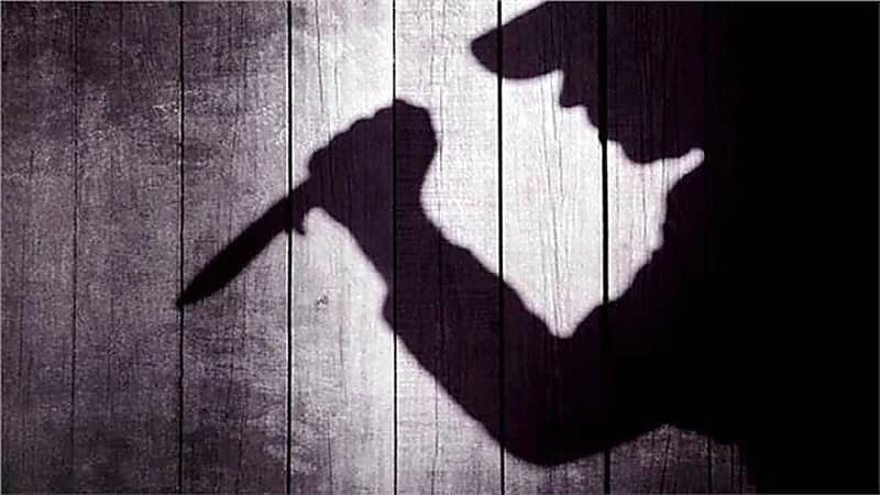 رجل يقتل سيدة مسنة طعنًا طمعًا في سرقتها لشراء المخدارات