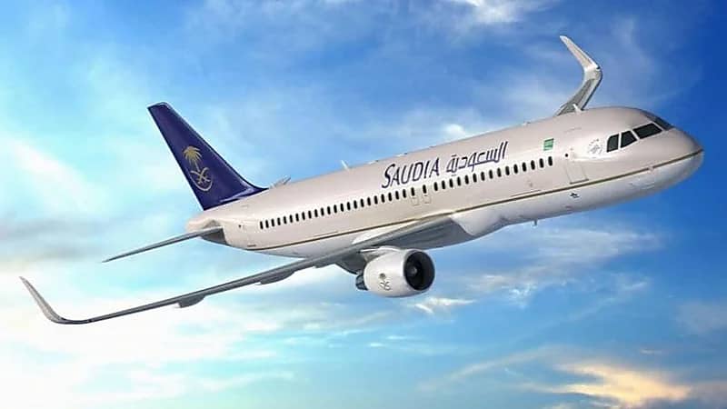 الخطوط السعودية تبدأ في تقديم مشروبات فاخرة خالية من الكحول