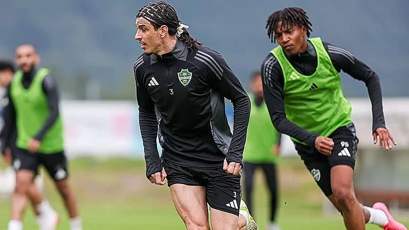 الأهلي يواصل تدريباته قبل ودية تيرول النمساوي