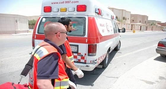 الهلال الأحمر: 3 إصابات إثر حادث انقلاب مركبة باتجاه طريق الدائري