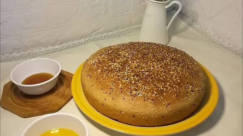 الذيابي يوضح ‏هل تناول الخبز مع السمن البري والعسل ضارًا بالصحة؟