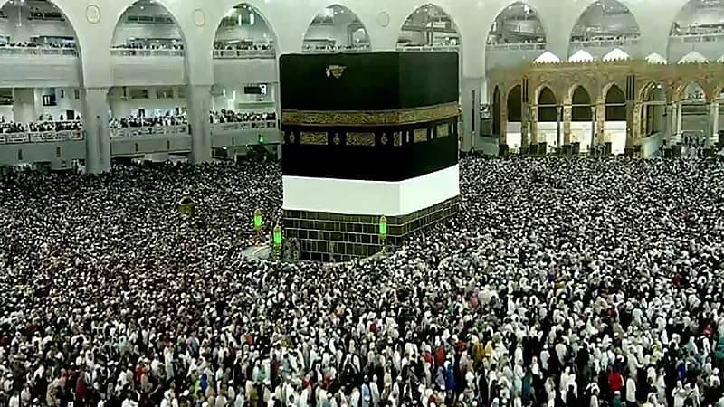 منظر مهيب لامتلاء صحن المطاف بالحجاج.. فيديو