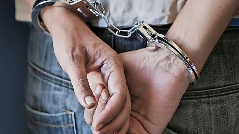 قاتل والديه في مكة يعمل بأحد القطاعات الأمنية وادعى المهدية سابقًا