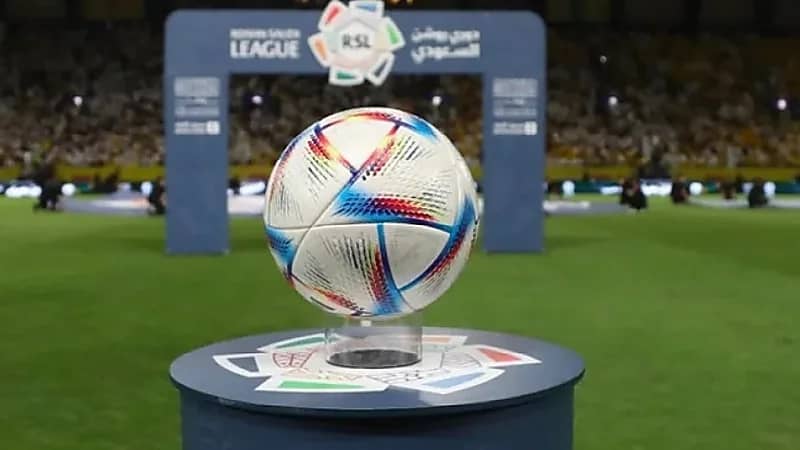 ازدحام المشاركات يدفع رابطة الدوري لإلغاء جولة الديربيات