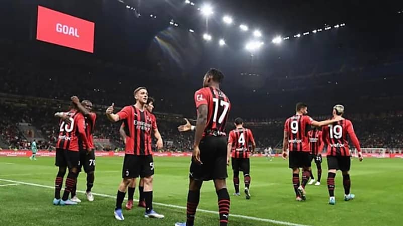 ميلان الإيطالي يعلن رسميًا بيع أسهم النادي لشركة أمريكية