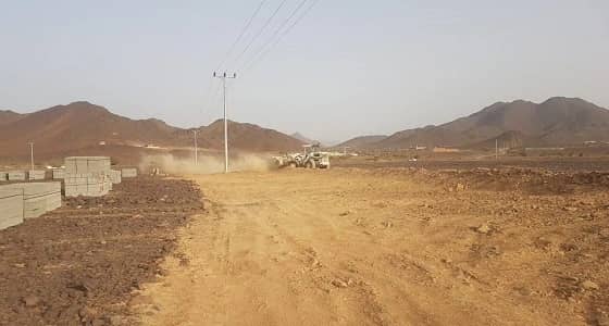 بالصور.. إزالة حوش قيد البناء ومزرعتين بالمدينة المنورة