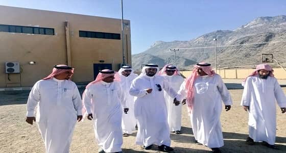 بالصور.. مدير تعليم الليث يتفقد مستوى الانضباط المدرسي في ربوع العين