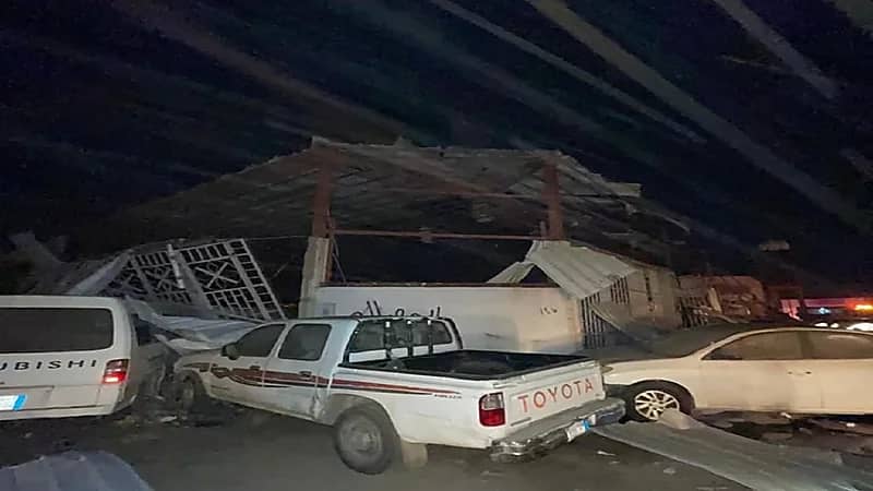 بيان الدفاع المدني بشأن الأضرار التي خلفها سقوط صاروخ باليستي بأحد المسارحة