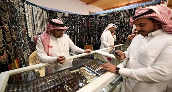 بالصور.. " خاتم " يثير فضول زوار عسير التراثية بالجنادرية 32