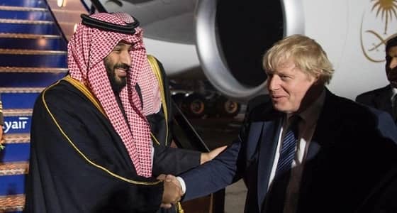 13 ألف مبتعث يرحبون بولي العهد في بريطانيا