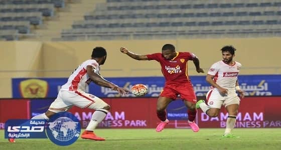 القادسية يحقق فوزًا مثيرًا على الرائد