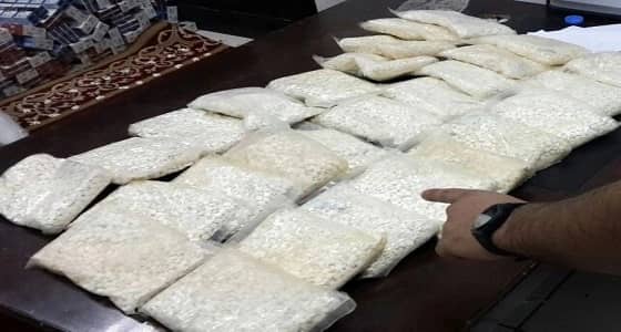 القبض على شخصين لاستقبالهما كميات كبيرة من الحبوب المخدرة بالطائف