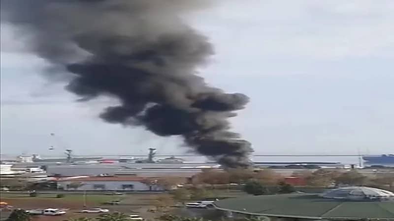 شاهد.. وقوع انفجار في ميناء سامسون شمال ‎تركيا