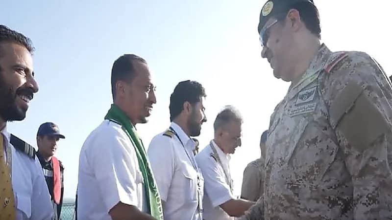 من بورتسودان لجدة..القوات البحرية تنجح في تنفيذ عمليات إجلاء استثنائية