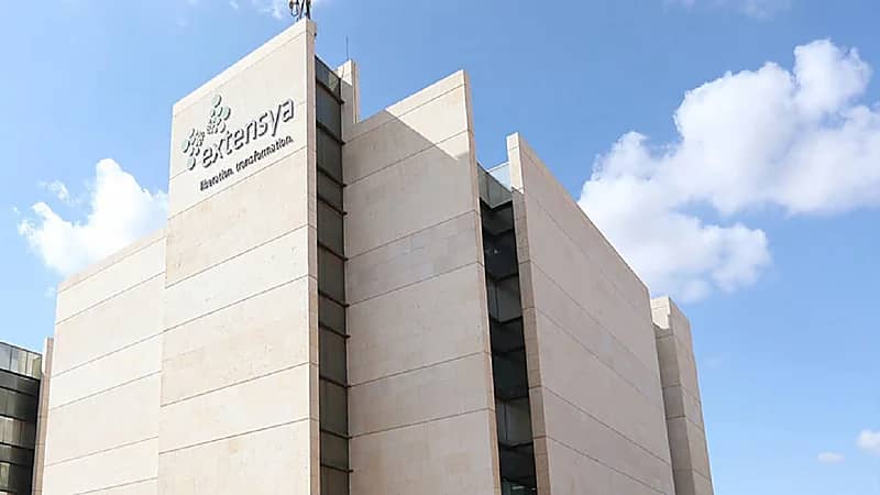 شركة اكستنسيا تعلن فتح باب التوظيف للجنسين