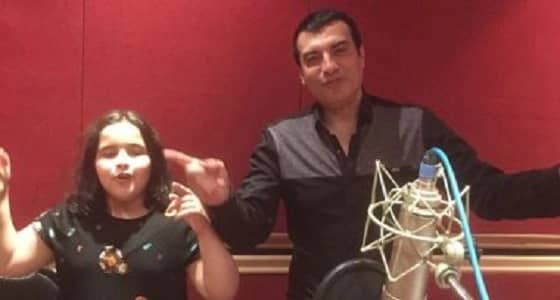 بالصور.. إيهاب توفيق يسجل أغنية لعيد الأم مع أشرقت نجمة the voice kids