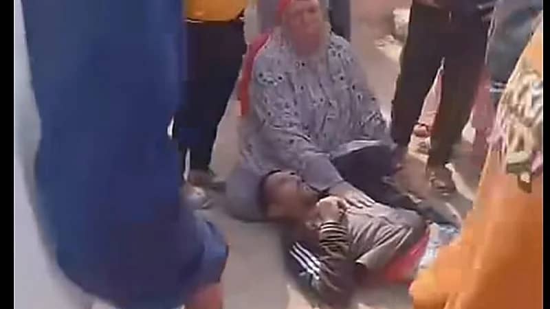 السجن 15 عاما لشاب اعتدى على طفلة داخل حمام تابع لمسجد