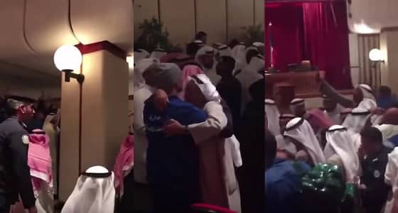 بالفيديو.. فرحة عارمة بعد الإفراج عن المتهمين في قضية اقتحام مجلس الأمة الكويتي