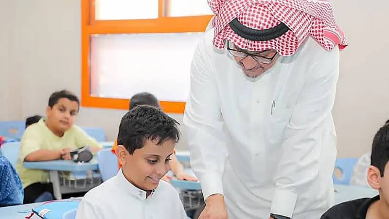 التعليم توقف إدخال إجازات المعلمين عبر "نور" وتعتمد "فارس" بديلاً