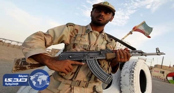 جندي إيراني يقتل ويصيب 9 من زملائه