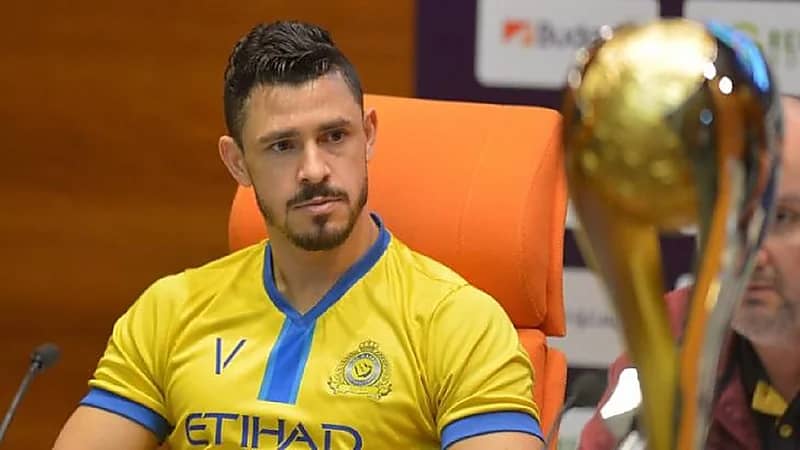 مستجدات أزمة جوليانو مع النصر..وقرار مرتقب لـ "كاس"