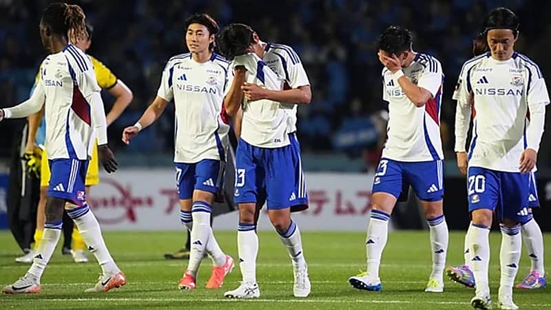 يوكوهاما يستعين بمدرب مؤقت قبل موقعة النصر