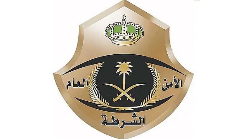 القبض على مواطن ظهر في محتوى مرئي مغلقًا باب مركبته على يد آخر بالرياض