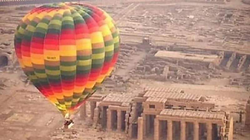 "مصر": أنباء عن سقوط منطاد من ارتفاع 60 مترًا