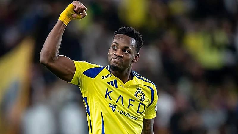 دوران في طريقه لمغادرة النصر