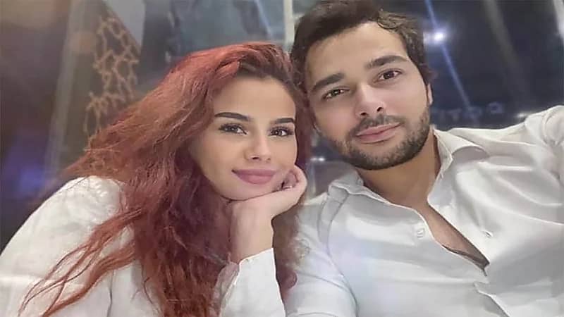 منة عرفة تعود لزوجها بعد طلاق 3 أيام
