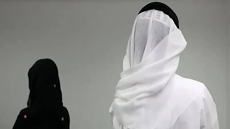قصة رجل تعرض للضرب من زوجته بسلك كهرباء وحكاية آخر تنمرت عليه زوجته بسبب مرضه _فيديو